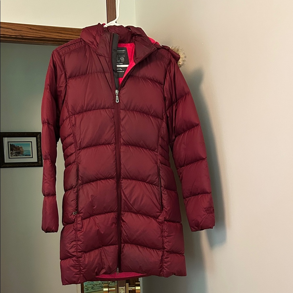 Mountain Hardwear Burgundy Puffer Jacket